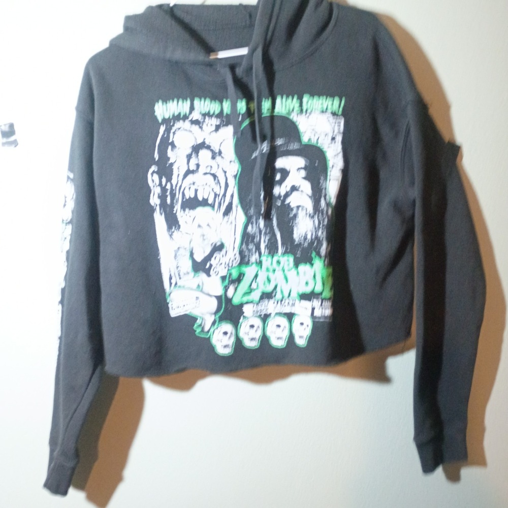 Hottopic Rob Zombie Strange, Uncanny...Cropped Hoodie Women's Large - Picture 4 of 16